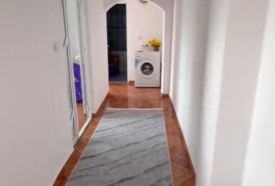 De vanzare apartament cu 3 camere pret 49.500 - 3