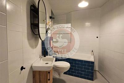 Apartament cu 4 camere decomandat în Romană