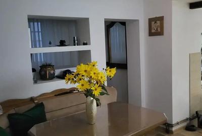Casă cu 4 camere cu Teren 700 Mp în Central - 6