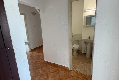 Apartament cu 3 camere decomandat în Soarelui - 2