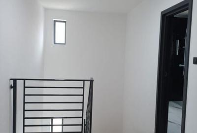 Casă cu 4 camere cu Teren 200 Mp în Central - 7