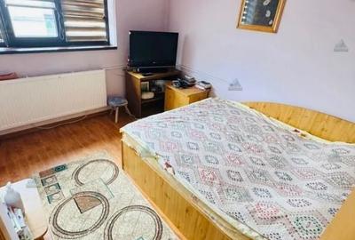 Casă individuală cu 5 camere cu Canalizare în Central - 13