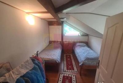 Casă cu 5 camere cu Teren 251 Mp în Zamora - 2