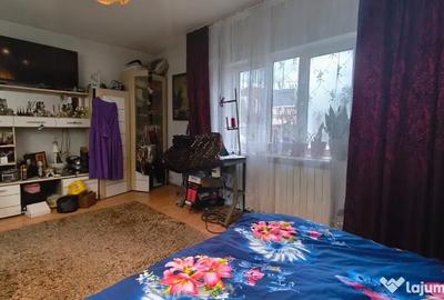Casă cu 4 camere cu Teren 315 Mp în 22 Decembrie - 7