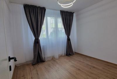 Apartament cu 2 camere semidecomandat în 1 Mai - 7