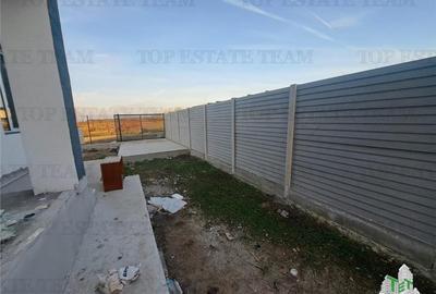 Casă cu 4 camere cu Canalizare în Central - 11