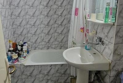 Apartament cu 2 camere decomandat în Republicii - 12