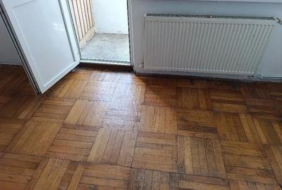 Apartament cu 2 camere semidecomandat în Mărăței