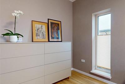 LIVE! Confort si eleganta, design original, curte individuala, terasa acoperita, - 10