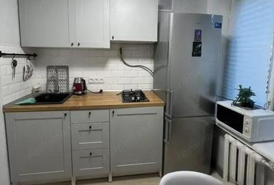 Inchiriez garsoniera in zona Aparatorii Patriei - 1