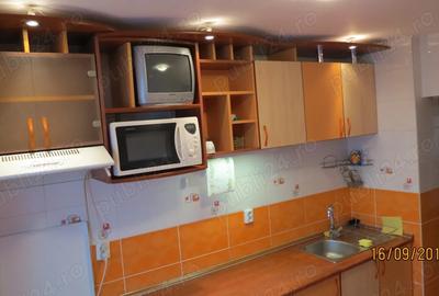 Inchiriez o camera dintr-un apartament de 4 camere - 3