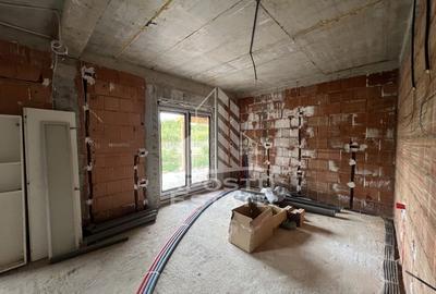 Vila insiruita cu suprafata generoasa aproape de centru orasului - 20