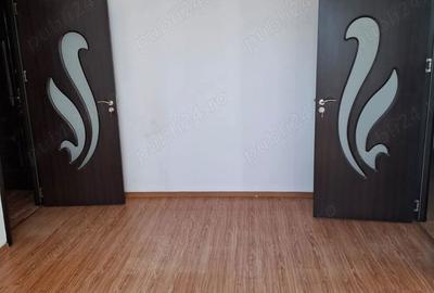 Apartament de vanzare 3 camere - proprietar Apartament de vanzare 3 camere - proprietar - 1