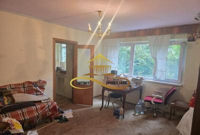 Apartament 3 camere de vanzare zona Piata Sud - 3