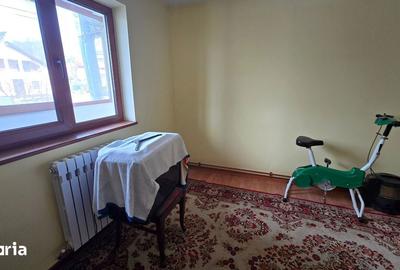 Casă cu 8 camere cu Teren 1147 Mp în Popricani - 7