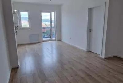 Apartament cu 2 camere decomandat în Vest - 6