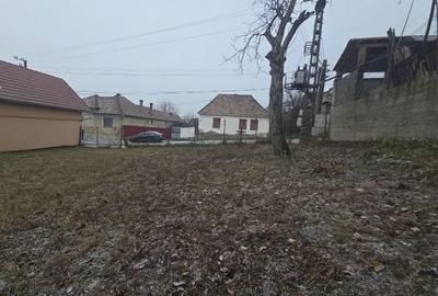 Teren de 1243 mp, în Lancrăm - 2