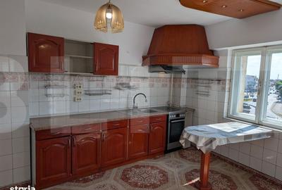 Apartament cu 4 camere în Intim - 12