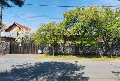 Teren de 1000 mp, în Central