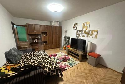 Apartament cu 2 camere decomandat în Rovine