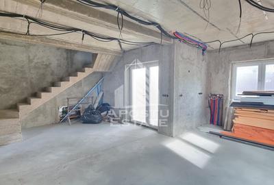 Duplex cu 4 camere cu Canalizare în Giarmata - 1
