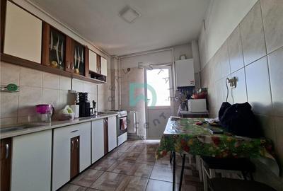 Apartament cu 3 camere decomandat în Calea București - 8