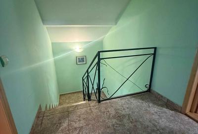 Casă cu 5 camere cu Teren 300 Mp în Falezei - 12