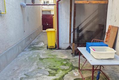 CENTRU 2 CORPURI DE CASA DIN CARAMIDA 5 CAMERE 2 BAI 2 BUCATARII UTILITATI, GAZE - 30