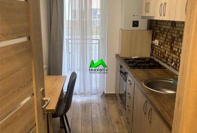 Garsonieră decomandată, mobilată în Central