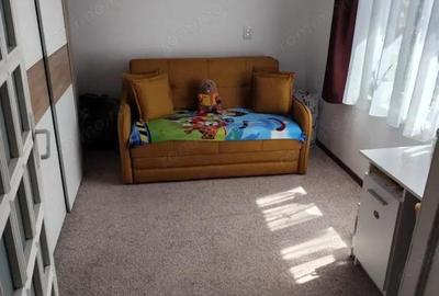 Apartament cu 2 camere decomandat, mobilat în Sinaia - 2