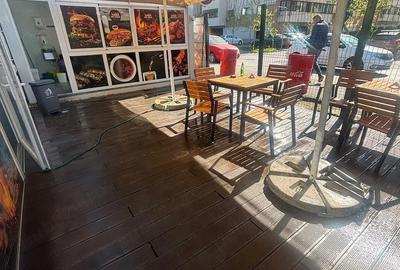Spațiu comercial, de 345 mp, în Central - 4