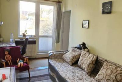 Apartament cu 4 camere semidecomandat în Simeria - 9