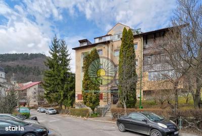 Apartament cu 3 camere decomandat în Răcădău