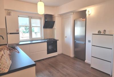 Apartament cu 3 camere decomandat, mobilat în Central - 13