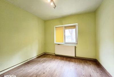 Apartament cu 3 camere decomandat în Micălaca - 2
