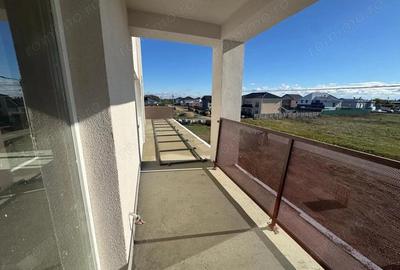 Apartament cu 3 camere decomandat în Urseni - 12