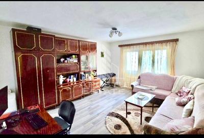 Apartament cu 3 camere decomandat, mobilat în Complex Studențesc - 1