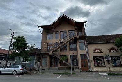 Spațiu comercial, de 112 mp, în Central - 3