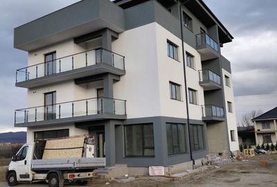 Apartament cu 3 camere decomandat în Exterior Vest - 3
