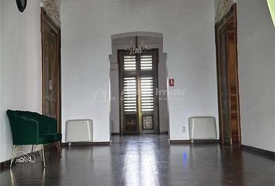 Casă cu 8 camere cu Teren 1686 Mp în Ultracentral - 9