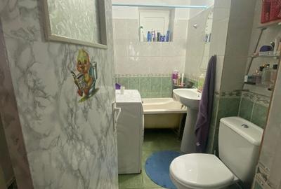 Apartament de vânzare,3 camere - 2