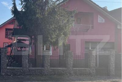 Casa semifinisata, 2 camere, 13 mp, cu spatiu comercial, zon - 4