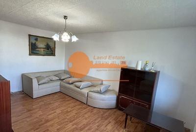 Apartament cu 3 camere decomandat în Rahova
