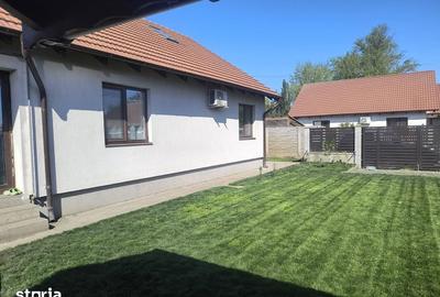 Casă cu 4 camere cu Teren 433 Mp în Sânmihaiu Român - 1