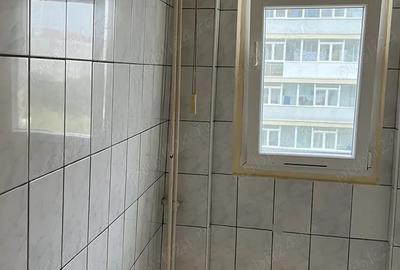 Oferta de Black Friday 1000 euro -Vand ap2 camere, decomandat,proprietar, zona d-na Ghica , - 4