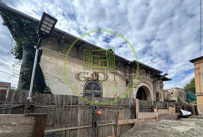 Teren de 316 mp, în Central