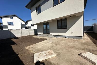 Casă individuală cu 4 camere cu Canalizare în Nord - 18