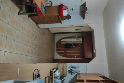 Apartament cu 4 camere în Pantelimon