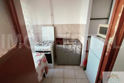 Garsoniera confort 1 etaj 3/8, Prundu Depou - 4