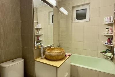 Lipovei, DECOMANDAT, Centrala proprie - 10